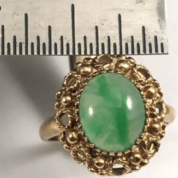 Stunning Estate VNT Solid 10K Yellow Gold Jade Jadeite Cabochon Ring Size 7 - Picture 2 of 13
